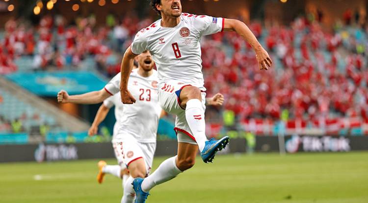 डेनमार्क २९ वर्षपछि युरोकपको सेमिफाइनलमा