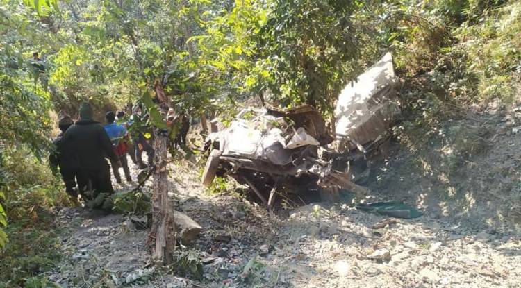 बाग्लुङमा जिप दुर्घटना :एकको मृत्यु, सात घाइते 