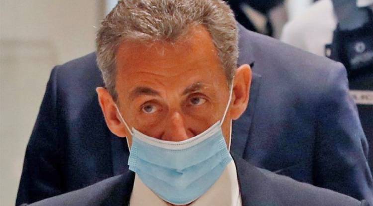 फ्रान्सका पूर्वराष्ट्रपति निकोलासलाई तीन वर्ष जेल सजाय