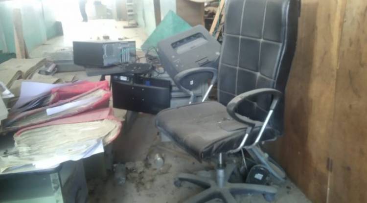 बम विस्फोटका कारण लहानस्थित मालपोत कार्यालय ठप्प